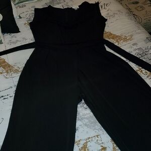 Womens Black Jumpsuit Wirh Pockets And Tie Bavk Waist.